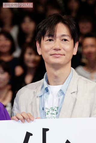 井浦新の画像 写真 14年6月 ドラマ 同窓生 人は 三度 恋をする 舞台挨拶 6枚目 週刊女性prime