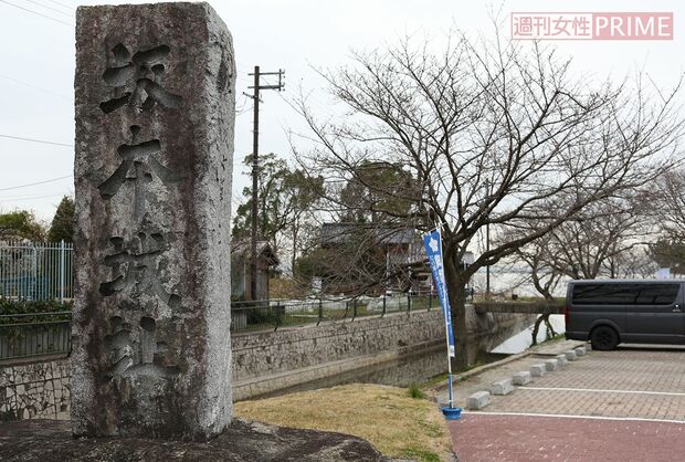 信長の琵琶湖水運支配の始まりとなった坂本城。実はこの場所、当時は湖の下だったという