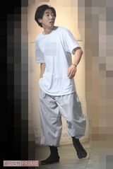 都内の老舗バーの20周年記念パーティーで、バンド演奏を披露した柄本時生