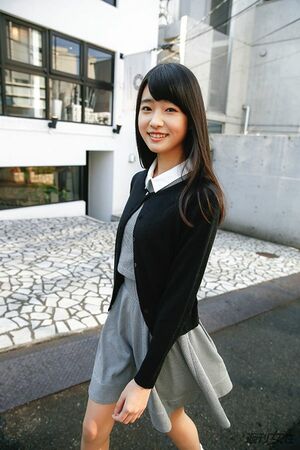 「ミックスチャンネルの動画で“それ全然わからない〜”というネタにハマってしまって（笑い）。友達とマネしています」 撮影／佐藤靖彦