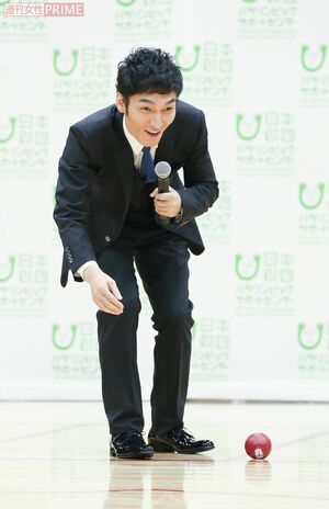 草なぎ剛「めちゃくちゃ楽しい。いろんな作戦を立てたり頭も使うし」撮影／森田晃博