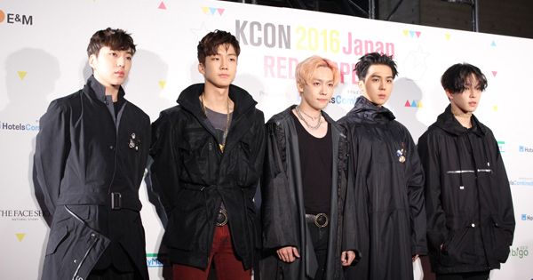 写真／レッドカーペットに登場したWINNER