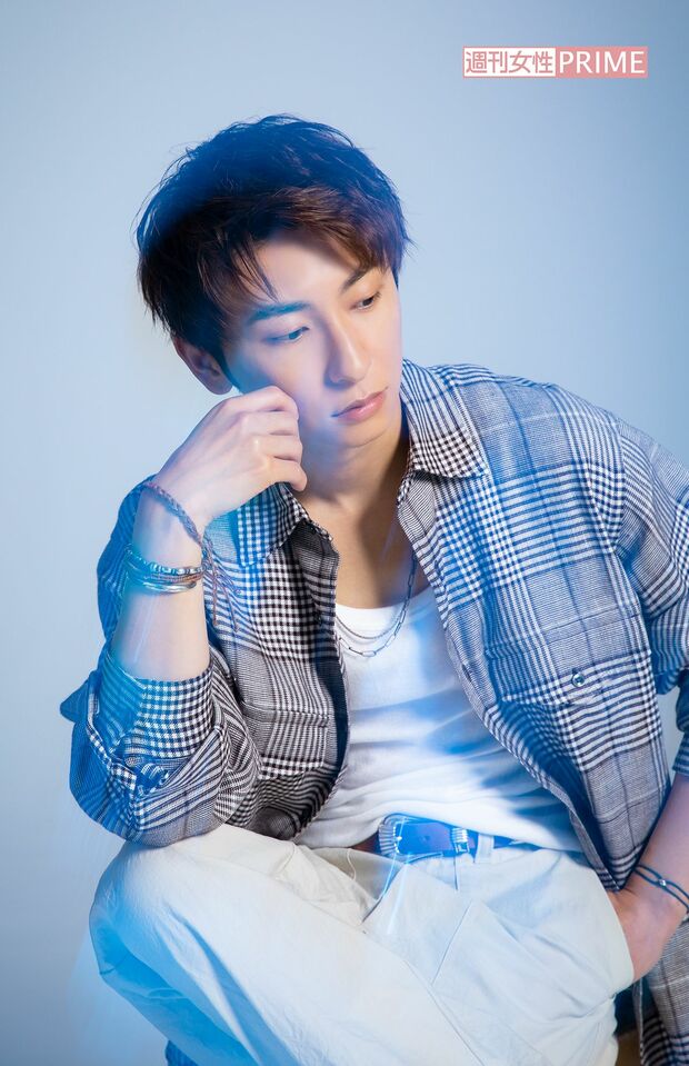 與真司郎（AAA）撮影／矢島泰輔