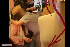 女性とハグ、親密そうな様子をみせる成宮寛貴