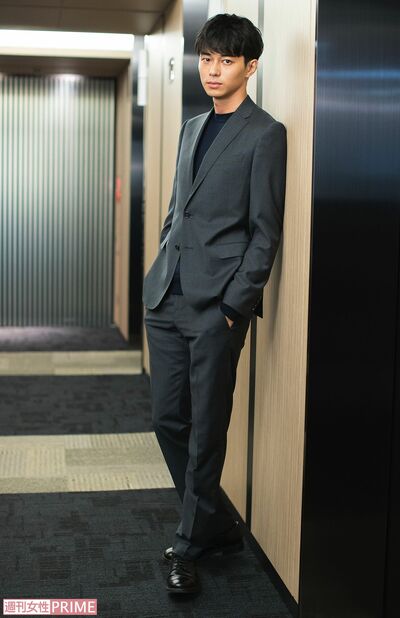 東出昌大　撮影／高梨俊浩