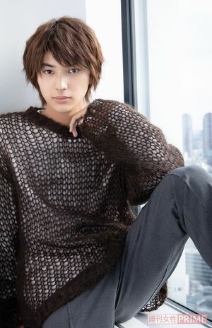 荒木飛羽（撮影／齋藤周造　ヘアメイク／反田やよい　スタイリング／Yoh U）