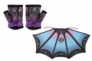 手袋、マント（東京ディズニーシー）　（c）Disney