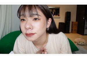 驚愕のメイク術で別人のようになったとうあ（公式YouTubeより）