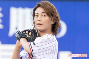 始球式に登場した氷川きよし（'19年8月）　撮影／廣瀬靖士