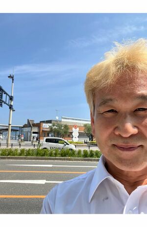 金髪になった辛坊治郎（本人公認公式Xより）