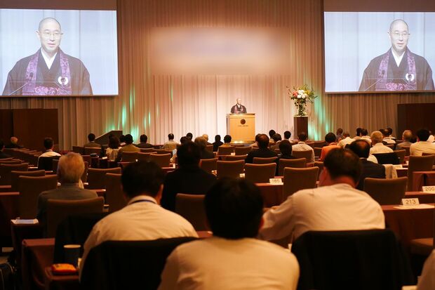 大愚元勝さんの講演会の様子