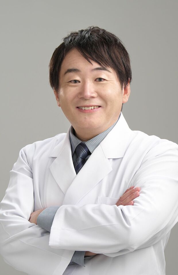 江田証先生●医学博士、江田クリニック院長。日本消化器病学会専門医。日本消化器内視鏡学会専門医。テレビや雑誌など多数出演。著書に『60歳で腸は変わる長生きのための新しい腸活』（新星出版社）など。