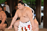 《相撲》工藤静香が大の里横綱昇進パーティーで熱唱もファンなのは「親方とおかみ」記念品はメルカリ転売の不穏