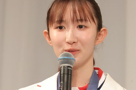 早田ひな