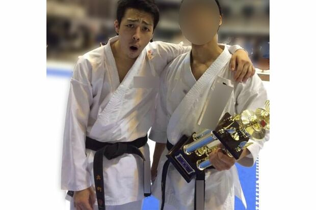 出町容疑者は空手の有段者だった（SNSより、画像は一部加工）