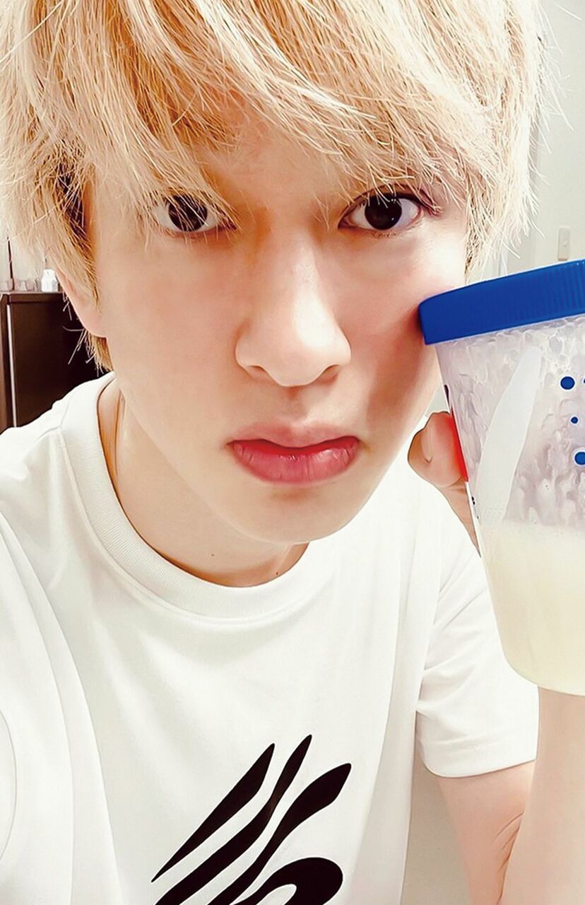 画像 写真 横山裕 Nmb48メンバーと密会後のドラマロケ撮 パパ姿が似合いすぎる ニュース概要 週刊女性prime