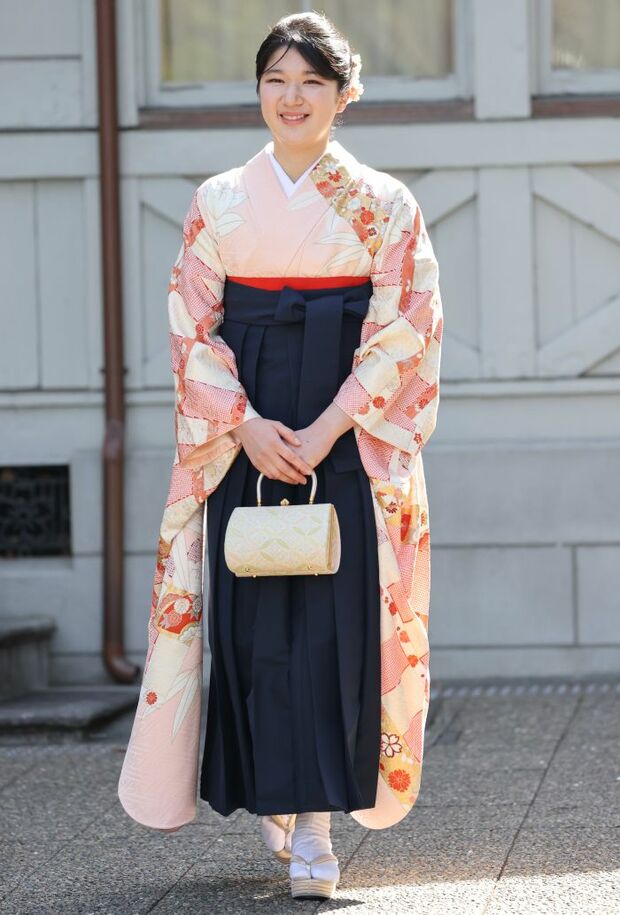 2024年3月、愛子さまは袴姿で学習院大学の卒業式に