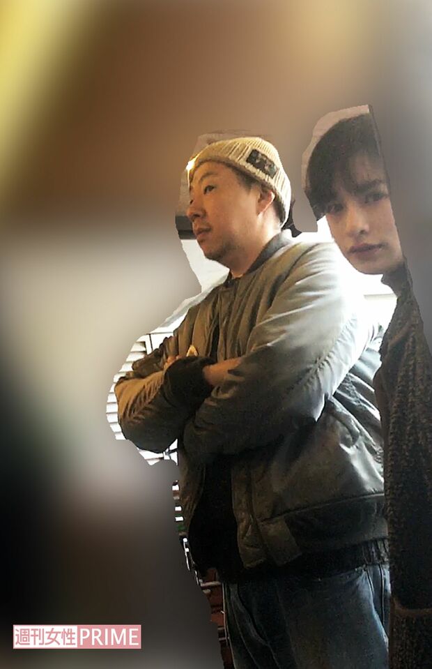 変装せずに堂々としていた、荒川良々と皆本麻帆