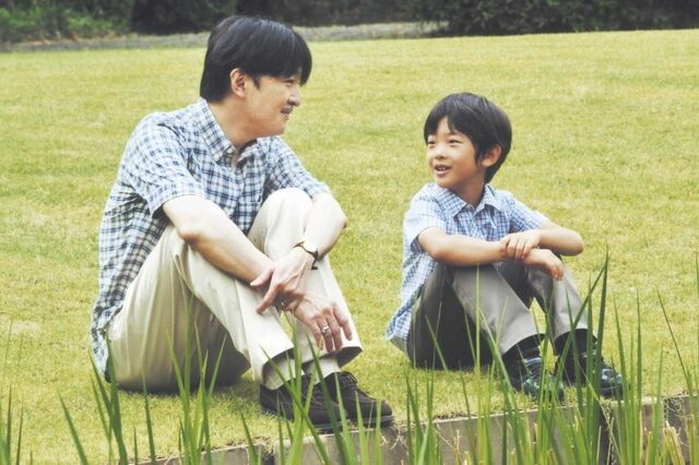 陛下が退位されると、皇太子さまの公務は秋篠宮家が?('15年8月)