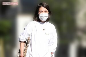 取材に応じるマリエ（2021年）