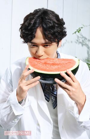 稲垣吾郎 撮影/廣瀬靖士 ヘアメイク/金田順子 スタイリスト/黒澤彰乃 衣装協力/レアセル/(株)タートル