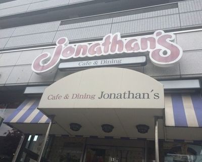 ファストフード衰退で、ファミレスとコンビニ2強時代突入か