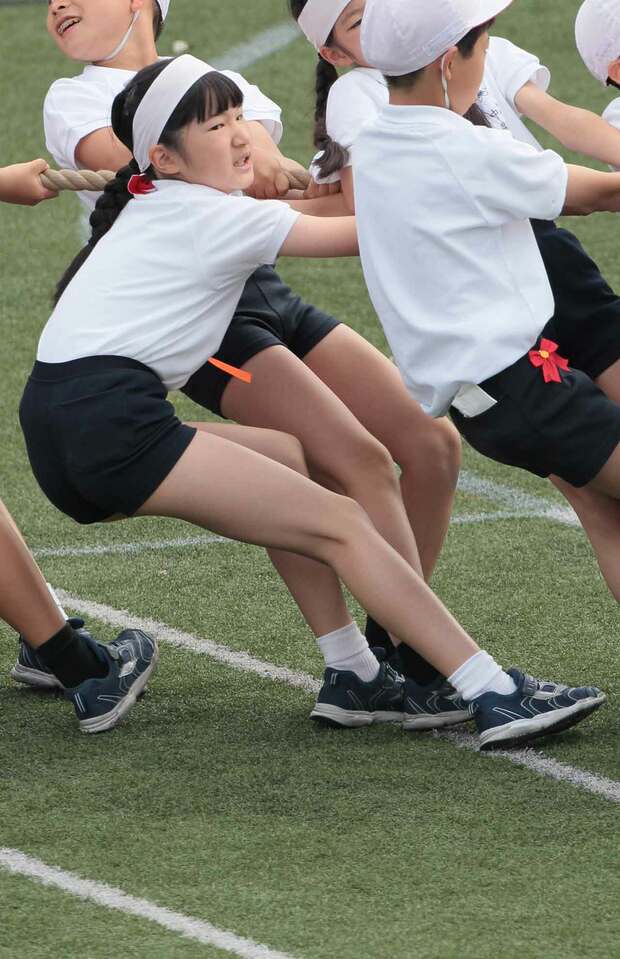 学習院初等科4年（’11年）綱引き