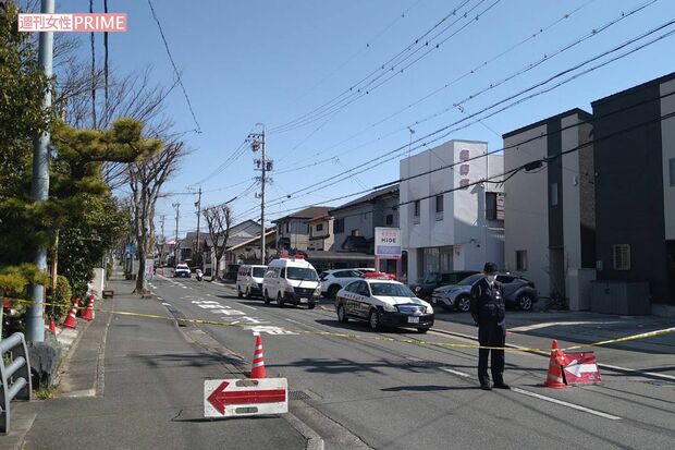 現場周辺150メートル四方は、事件から10日目まで規制線が張られ続ける