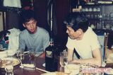 '87年、寺田を慕って付き人として現場を一緒に回っていた椎名桔平（左）と。昨年、NHKで放送された『大岡越前6』では共演も