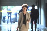 新たに捜査チームに加入したプロファイラー・香奈（波瑠）。(c)NHK