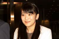 眞子さま&小室圭さん“LA逢瀬”説、愛子さま内部進学が濃厚!皇室ご一家の夏休み