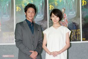 連続テレビ小説『あさが来た』に出演した玉木宏、波瑠。トンデモ夫にも理想の夫にもランクインする新次郎さま(玉木宏)。波瑠はどっちと感じたのだろうか