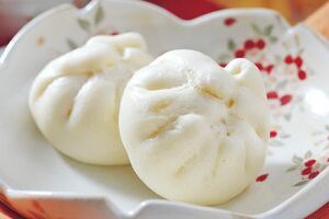 長崎にある名店『桃太呂』の豚まん。秋元康が日本一の手土産と絶賛