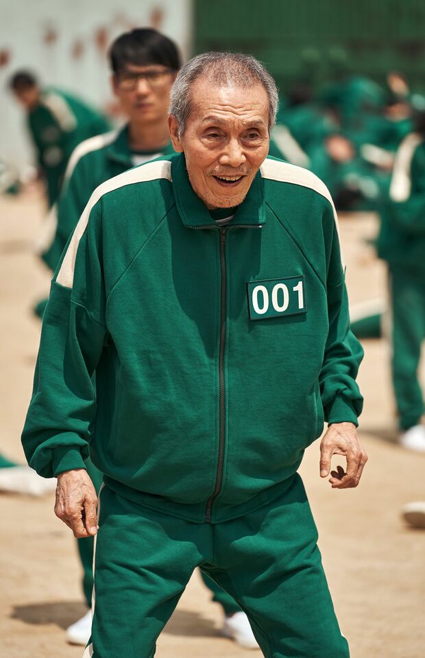 高齢のおじいさん、オ・イルナム（オ・ヨンス）。脳腫瘍を患っている