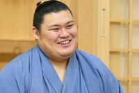 大の里、角界のニュースターが史上最速初優勝!気になるお相撲さん起用が恒例の永谷園CMの行方を直撃