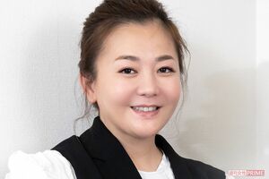 華原朋美　撮影／佐藤靖彦