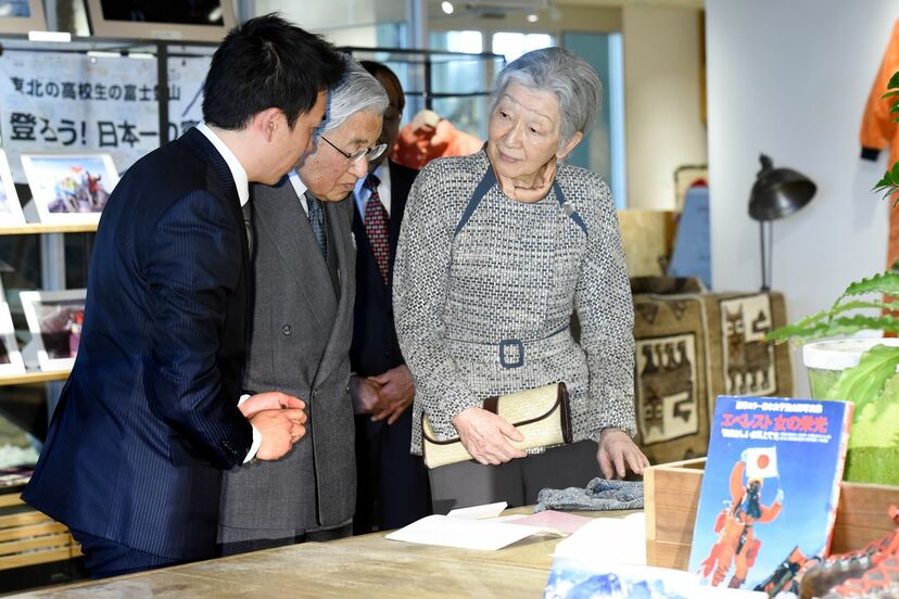 画像・写真】美智子さま、「武蔵陵墓地」参拝の足で“旧友”に「お別れ