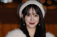 元乃木坂46・堀未央奈への“サービス”が物議「中身おっさん?」ディズニーキャラ『マリー』の過剰ファンサ…