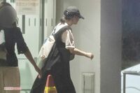 のん、初挑戦の舞台チケットが完売! 圧力をはねのけた「大御所の救援劇」