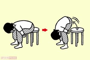 骨盤スタンドアップ　イラスト／やまだやすこ