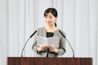 「全国都市緑化祭」の式典で挨拶（2026年10月7日）