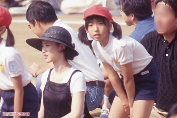 神田沙也加（当時11歳）の運動会に参加した松田聖子（1997年10月）