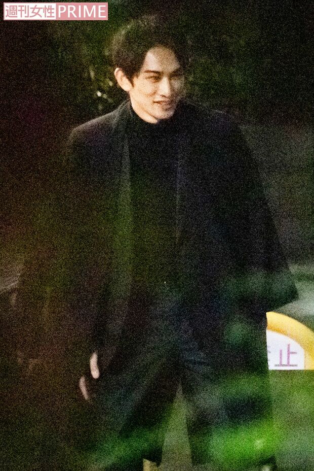 2次会会場を出る町田啓太