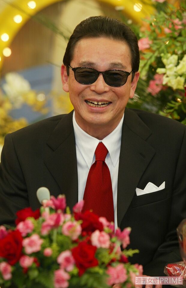 サラリーマン時代、アングラ素人芸人の時代を経て、今や国民的司会者に上り詰めた激動の人生