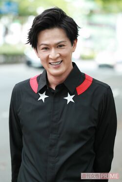 新納慎也　撮影／森田晃博