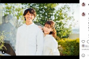 メアリージュンの弟で、柏レイソルに所属する高橋祐治と、その妻の元AKB48の高城亜樹（高城のインスタより）