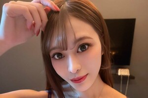 コカインの所持と使用の疑いで逮捕されたセクシー女優の新セリナこと阿部星架容疑者（本人のXより）