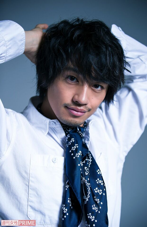 『映画 妖怪ウォッチ 空飛ぶクジラとダブル世界の大冒険だニャン!』に出演する斎藤工　撮影／伊藤和幸