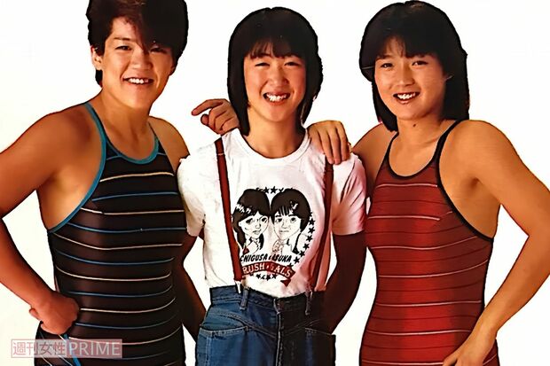 クラッシュギャルズとブル中野さん 写真/本人提供