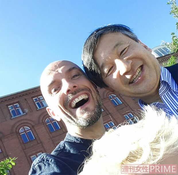 ノルウェーでは一般男性とセルフィー（自撮り）に収まり（'17年6月）